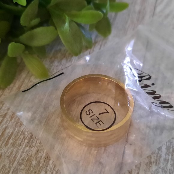 Gold-Plated, Stainless Steel Wide Band Wedding Ring - Multi Faceted Size 7 - Picture 13 of 15